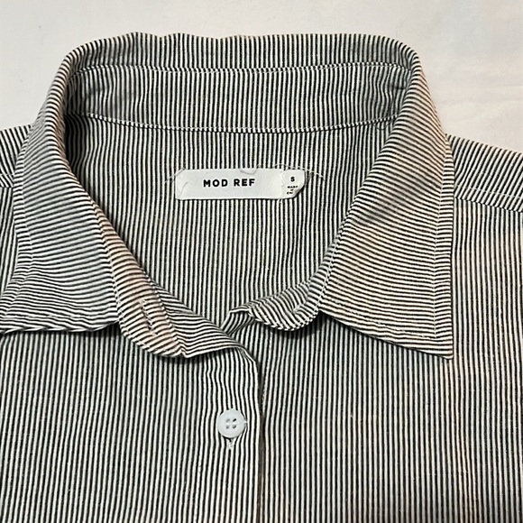 Mod Ref Striped Shirt Dress w/ Pockets & Side Slits - Picture 4 of 6